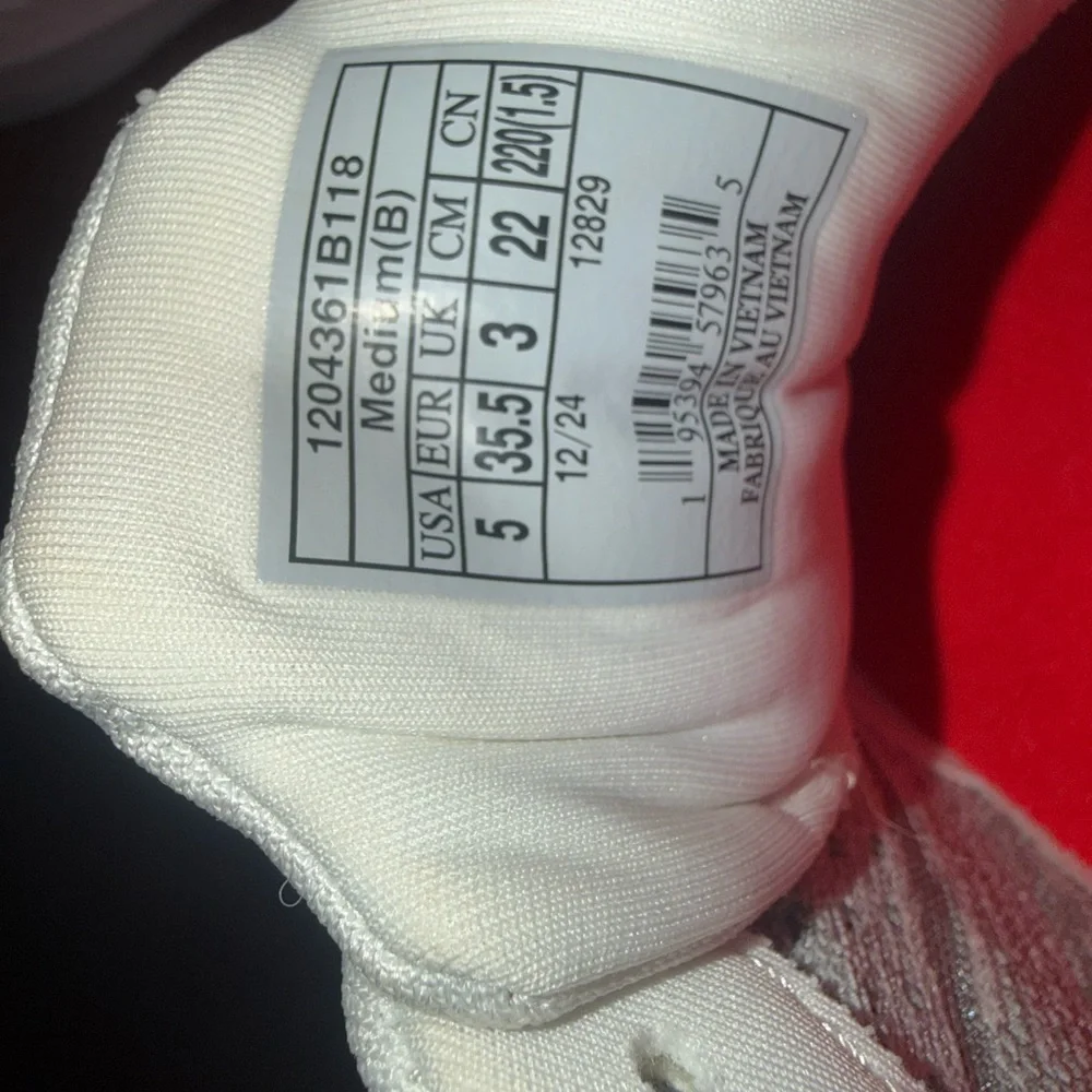 Brooks Glycerin Max  - White and Pink - Picture 4 of 4